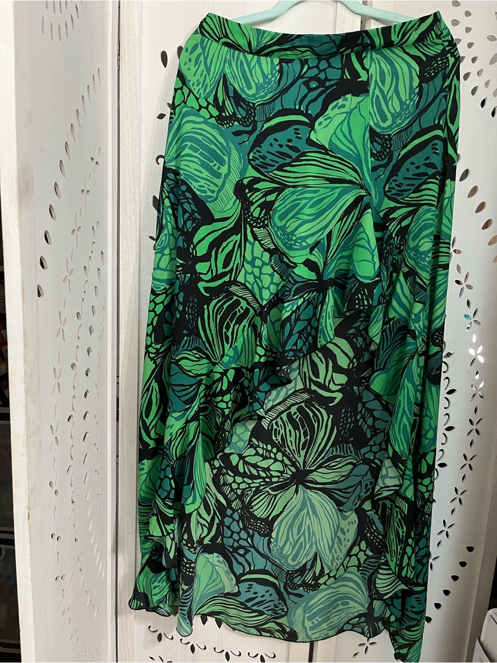 Womenโs Green, Teal and Black Ruffled Swim Cover-Up